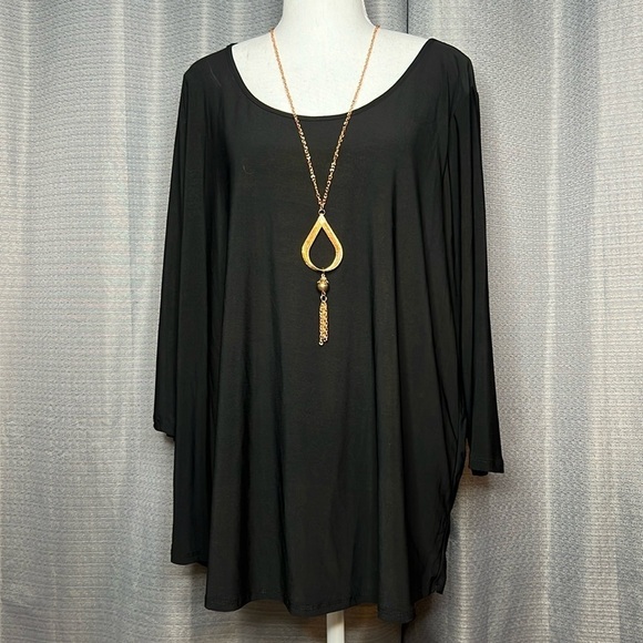 BLOSSOM BY P BLACK BLOUSE WITH COPPER COLORED STATEMENT NECKLACE BRAND NEW 3X - Picture 1 of 7